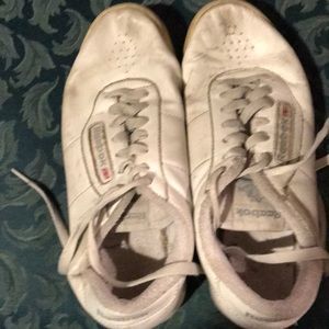 Reeebo women’s shoes for KM